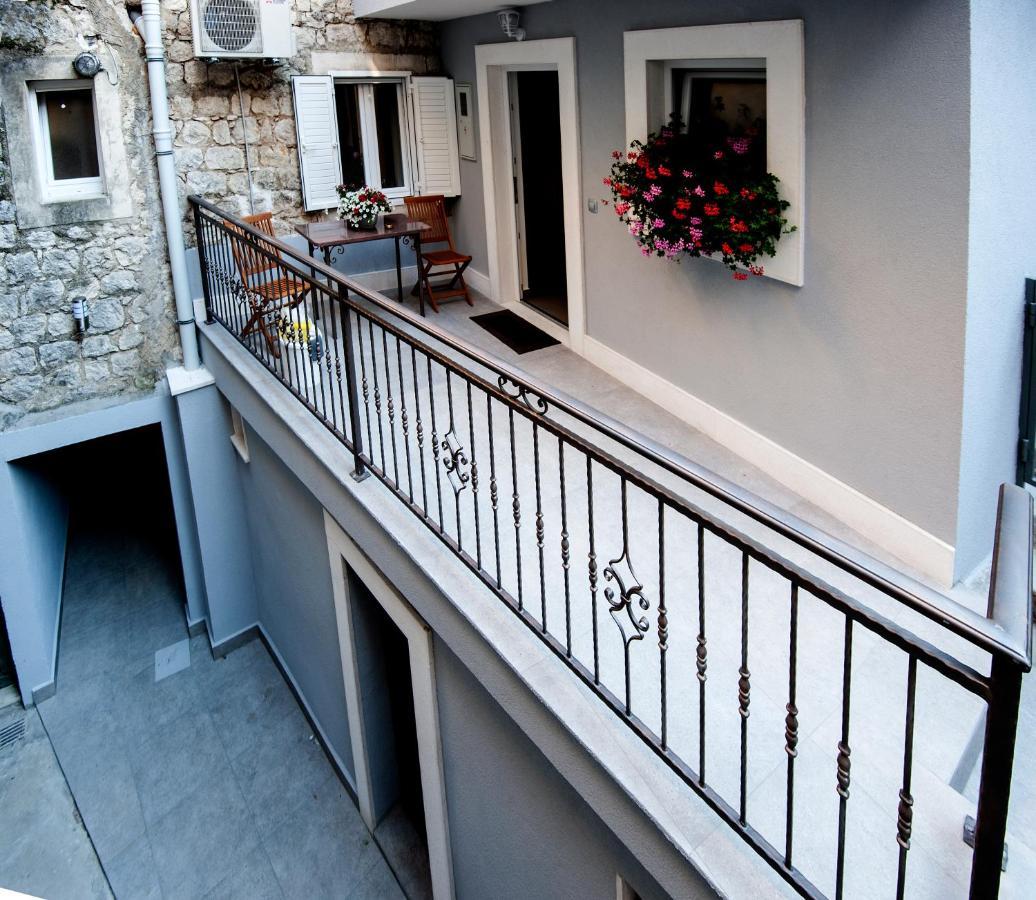 Apartment Antea Sinj Exterior photo