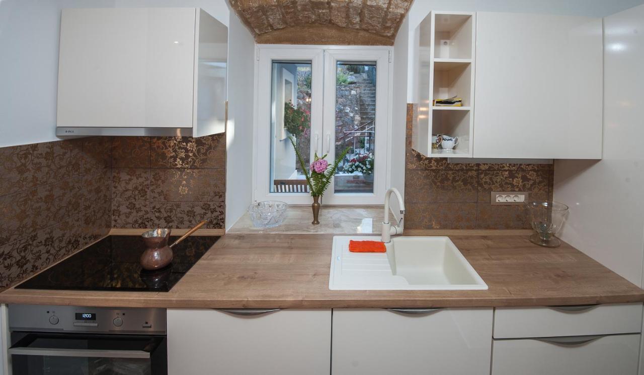 Apartment Antea Sinj Exterior photo